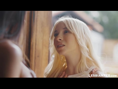 ❤️ Աղջիկը տուն է գալիս մի քանի ամիս անց և վերջում ուտում է խորթ մայրիկի փիսիկը ❌ Դժվար պոռնո մեզ մոտ ❤